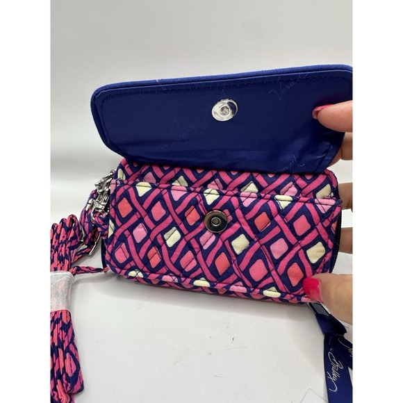 Vera Bradley ~ All In One Crossbody ~‎ Katalina Pink Diamonds ~ New with Tags - Picture 4 of 10